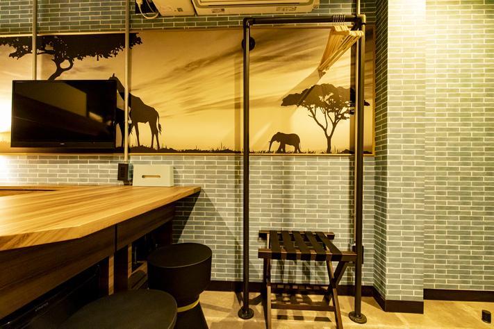 Under Railway Hotel Akihabara Токио Екстериор снимка