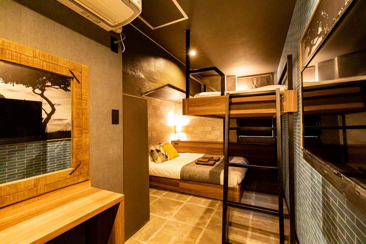 Under Railway Hotel Akihabara Токио Екстериор снимка