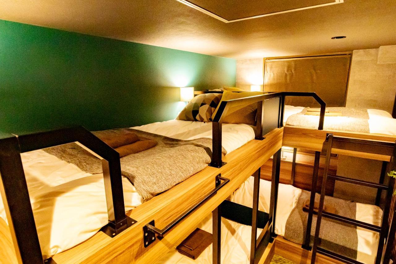 Under Railway Hotel Akihabara Токио Екстериор снимка