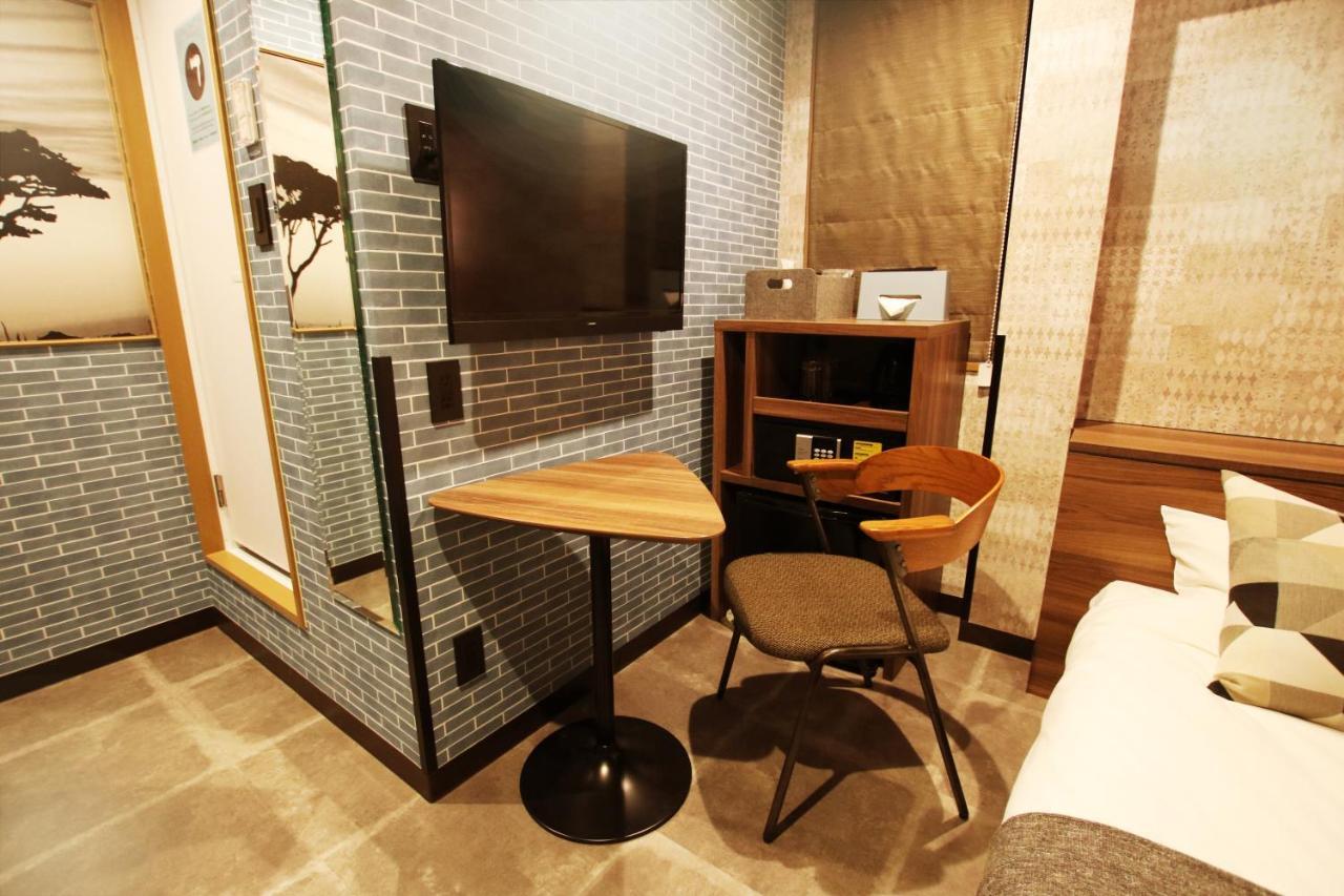 Under Railway Hotel Akihabara Токио Екстериор снимка